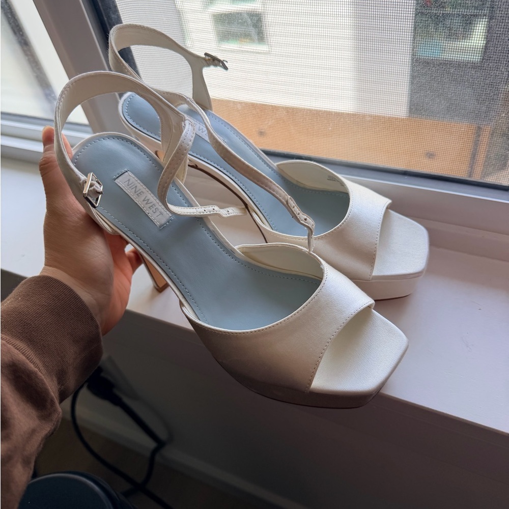 Nine West Women's Ivory Platform Ankle-Strap Sandal bridal - Picture 3 of 4